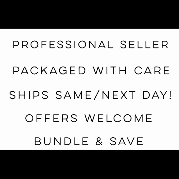 Calvin Klein Fragrances Travel Case With Tag - Picture 4 of 4